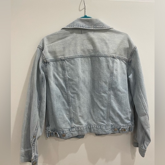 Madewell Denim/Jean Jacket (Small) fits like medium - Picture 4 of 4